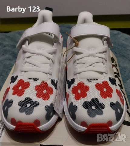 Уникални маратонки Adidas за момиче, снимка 4 - Детски маратонки - 52463386
