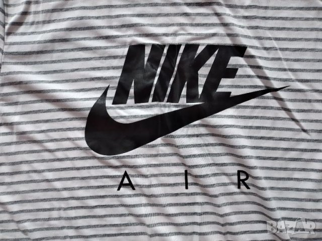 Тениска Nike размер L, снимка 2 - Тениски - 45711559