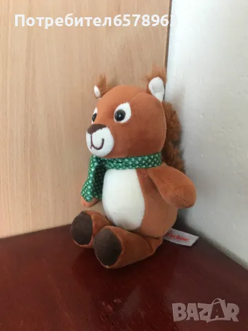 Плюшена катеричка от Киндер 