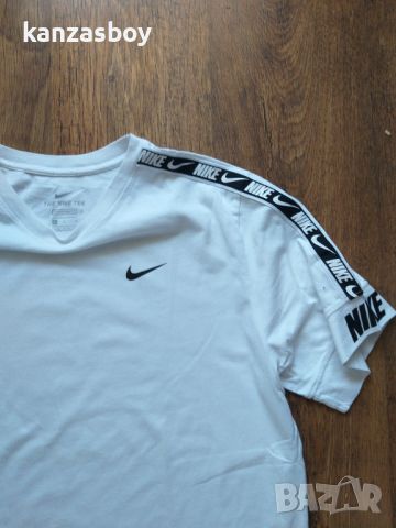 Nike Sportswear - страхотна мъжка тениска Л, снимка 3 - Тениски - 45270530