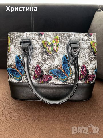 Дамска чанта с пеперуди , снимка 1 - Чанти - 46124923