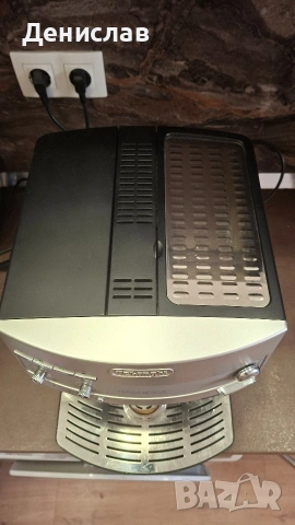 Кафеавтомат/Кафемашина Delonghi Magnifica , снимка 3 - Кафемашини - 53744500