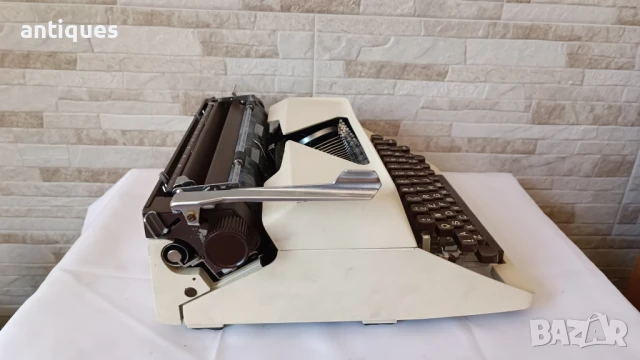 Стара пишеща машина FACIT 1620 - Made in Sweden - 1968 година, снимка 5 - Антикварни и старинни предмети - 51335806