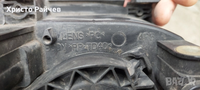 Ляв фар от Volkswagen Caddy , снимка 5 - Части - 52478093