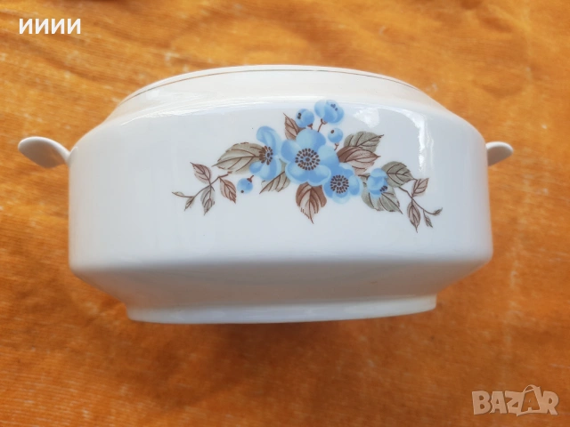 Порцеланов ретро супник с капак, снимка 3 - Сервизи - 53145146