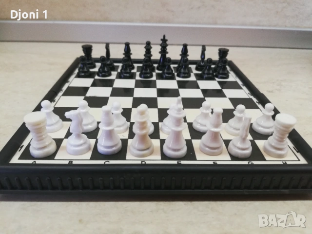 Магнитен шах, снимка 4 - Шах и табла - 53469889