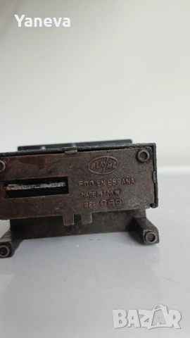 Пиано , vintage , метална фигурка с острилка за моливи  от испанската марка Playme. , снимка 5 - Фигурки - 53905667