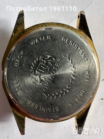 Часовник от марката Qriext. , снимка 2 - Антикварни и старинни предмети - 53695019