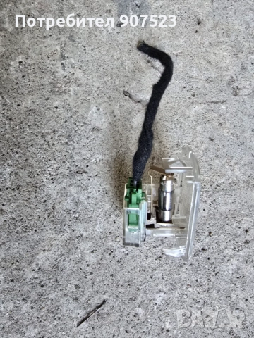 Плафон в жабка на Фолксваген Голф 4 , снимка 3 - Части - 51680828