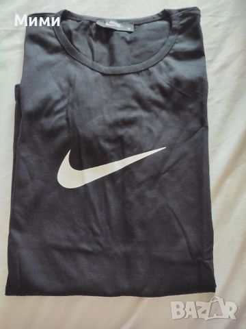 Дамска тениска Найк Nike черна