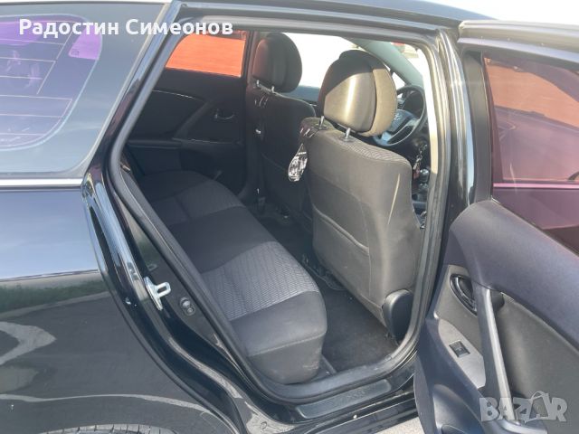 Toyota Avensis 2.0 126кс, снимка 16 - Автомобили и джипове - 46130180