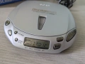 Sony Discman D-E441 ESP2 дискмен + зарядно + кутия, снимка 2