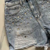 Светло сини дънкови къси панталонки с камъчета, снимка 3 - Къси панталони и бермуди - 45569603