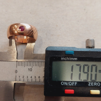 Царска Русия-златен пръстен 56 проба(14 карата) с инкрустиран натурален рубин, снимка 2 - Пръстени - 44942652