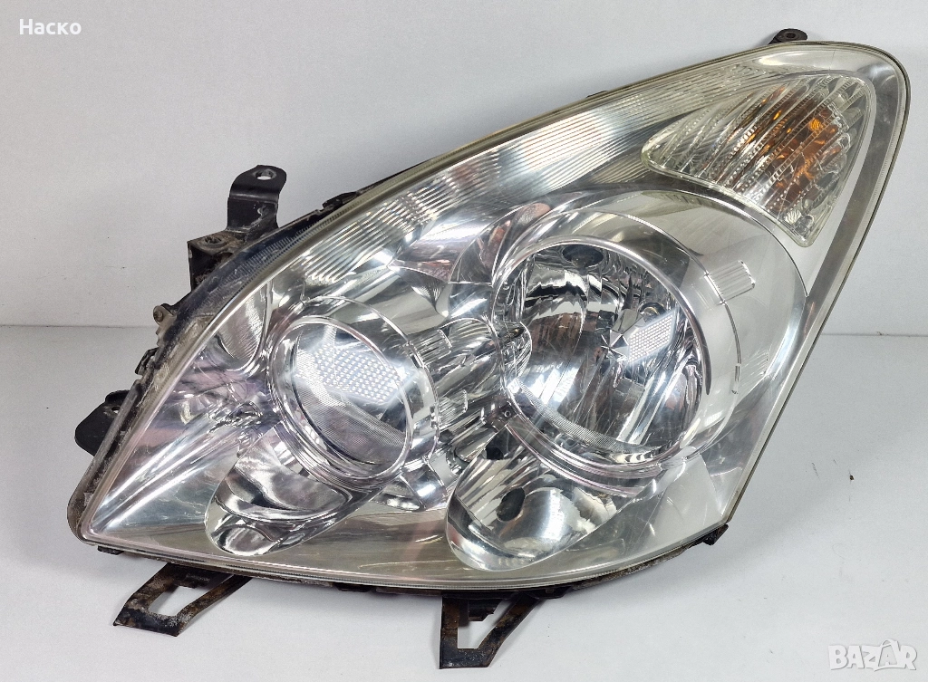 Ляв Фар Тойота Корола Версо Фейслифт Toyota Corolla Verso Facelift 2007 - 2009г, снимка 1