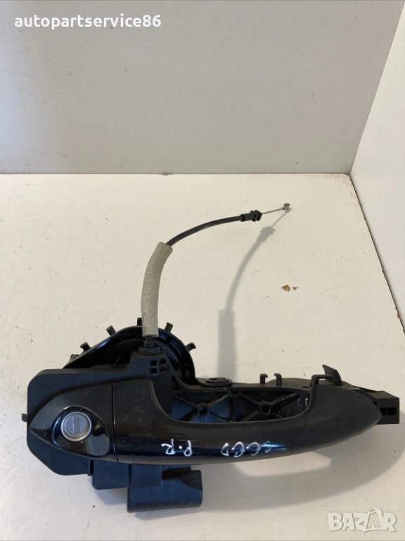 Външна дръжка за предна дясна врата черна за KIA Ceed 1.6 CRDi (2014), снимка 1