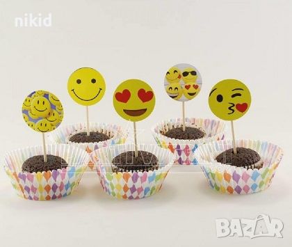 10 бр Smiley Emoji Смайли Емотикон еможи топери клечки за мъфини декорация и украса, снимка 1