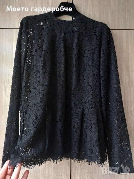 Дамска черна дантелена блуза с дълъг ръкав разчир М/Л, снимка 1