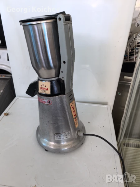 професионална трошачка за лед VEMA SG 2081, снимка 1