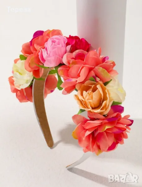 🆕 Голяма диадема с цветя, снимка 1