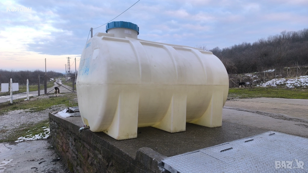 Хоризонтален резервоар 3000 литра - ползван за нафта, снимка 1