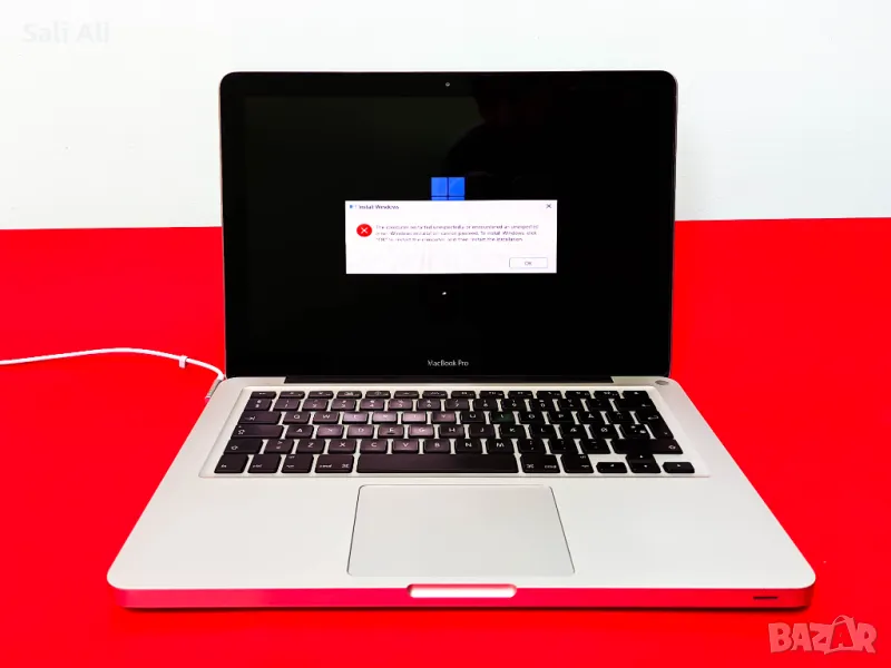 MacBook Pro (13-inch, Mid 2010) - Не зарежда Windows-а, за части, снимка 1