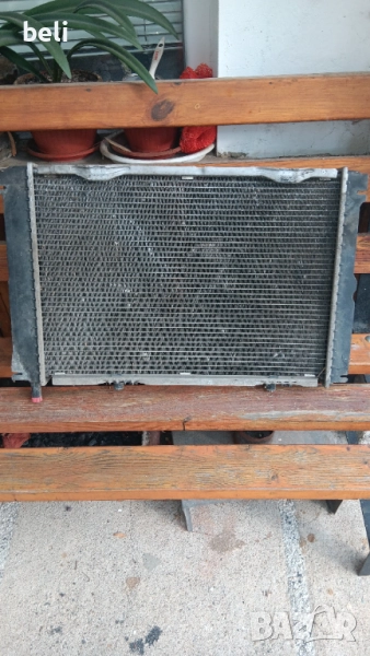 Радиатор МЕРЦЕДЕС 190 D, снимка 1