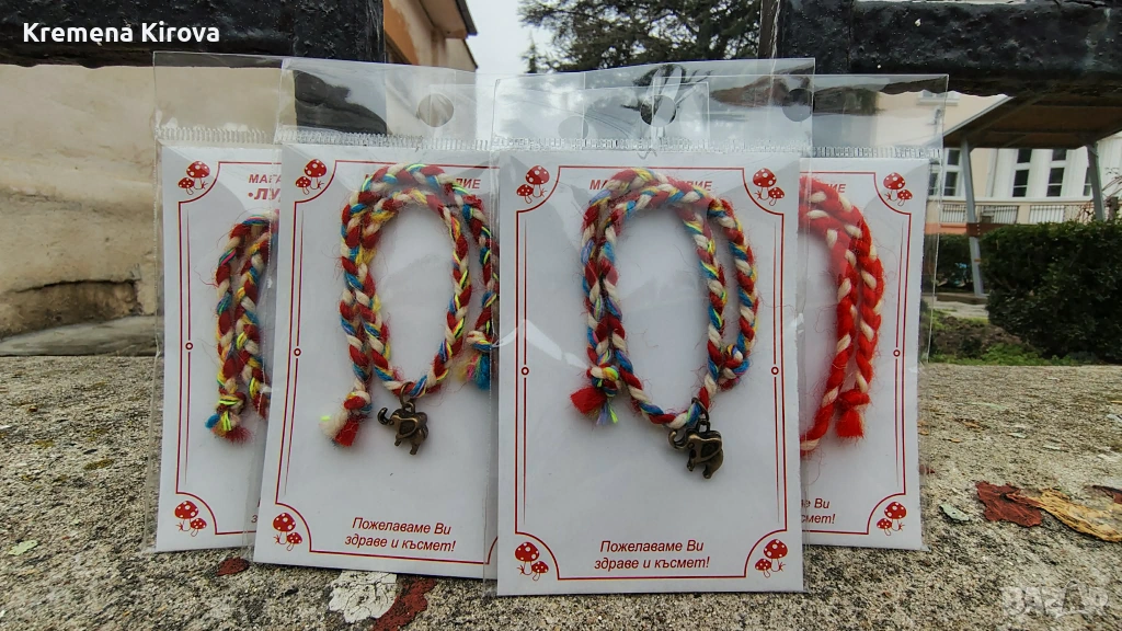 Комплекти от 5 мартеници гривни със слончета. Ръчна изработка. Бижута Луди гъби., снимка 1