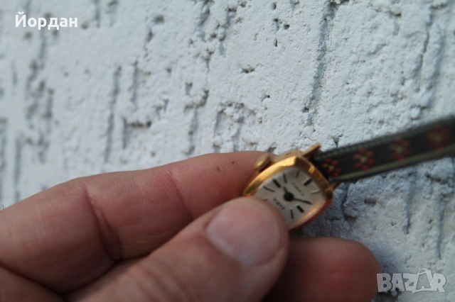 СССР Дамски позлатен часовник ЗАРЯ 17 камъка, снимка 8 - Дамски - 54044043