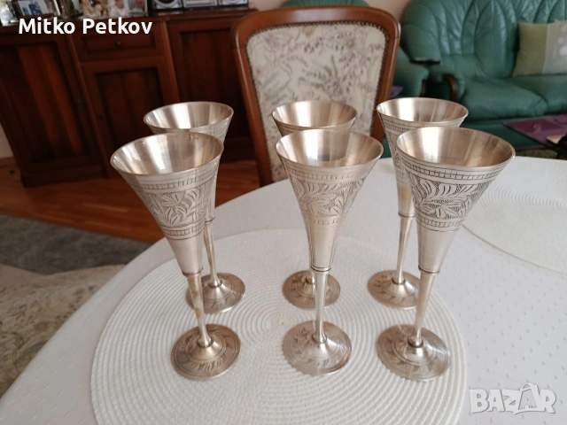 Старинен сервиз