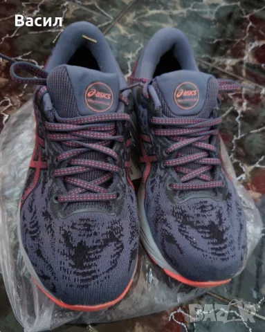 Дамски маратонки Asics с Goretex мембрана, размер 39,5, снимка 2 - Маратонки - 47741462