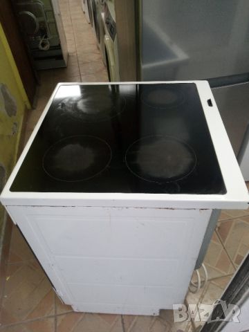 Свободно стояща печка с керамичен плот VOSS Electrolux 60 см широка!, снимка 2 - Печки, фурни - 45154635