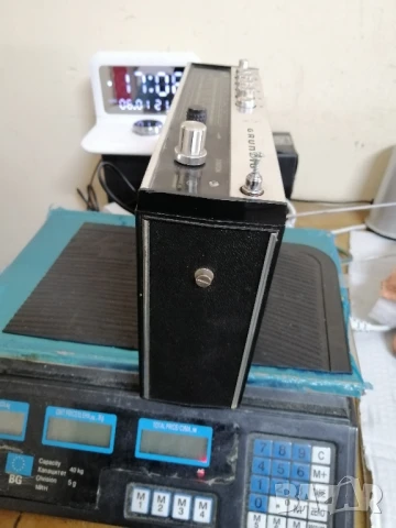 Ретро радиоприемник GRUNDIG MUSIC BOY 400, снимка 7 - Радиокасетофони, транзистори - 50528936