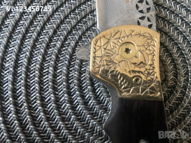 Сгъваем нож  имитиращ дамаска стомана 80х200 - Череп+Кости, снимка 3 - Ножове - 53713149