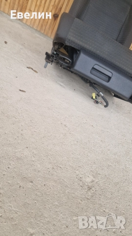 шофьорска седалка с подгрев VW Touran 2006г, снимка 2 - Части - 52865129