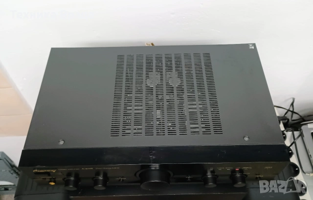 Стерео усилвател Pioneer A-209-R. Перфектен. Изпращам видео., снимка 5 - Ресийвъри, усилватели, смесителни пултове - 53730891