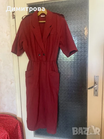 Червена рокля с къс ръкав на квадрати 