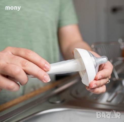 2 Шишета Advanced Anti-colic Tommee Tippee 150 мл + четка за почистване, снимка 10 - Прибори, съдове, шишета и биберони - 52406284