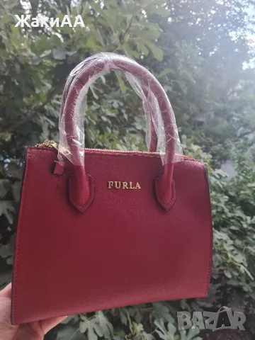 Модерна чанта FURLA, цвят Бордо, снимка 1