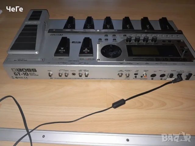 Boss GT10 guitar multieffect processor, снимка 2 - Китари - 49106200