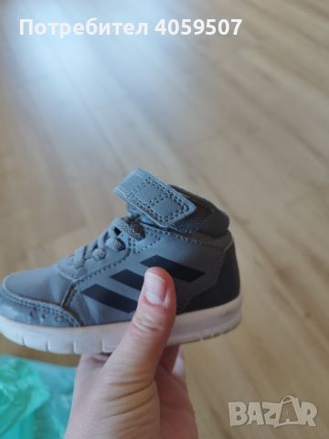 Бебешки обувки Adidas 20 номер , снимка 3 - Бебешки обувки - 45192377