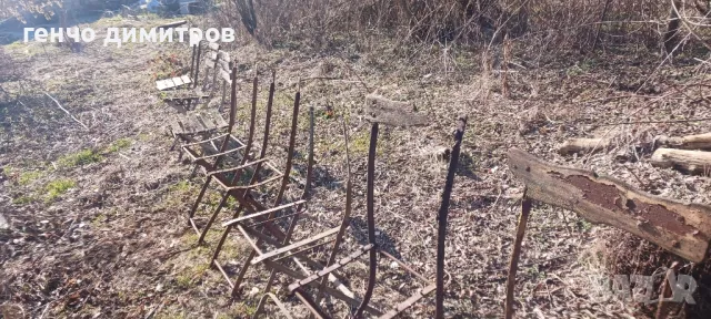 стари сгъваеми железни столове 13 бр, снимка 6 - Антикварни и старинни предмети - 48550996