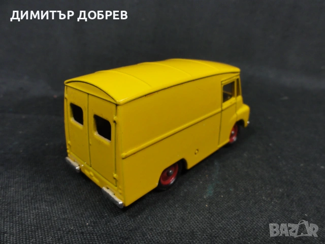 СТАРА РЕТРО МЕТАЛНА КОЛИЧКА MORRIS LD150 VAN CORGI, снимка 4 - Колекции - 53006545