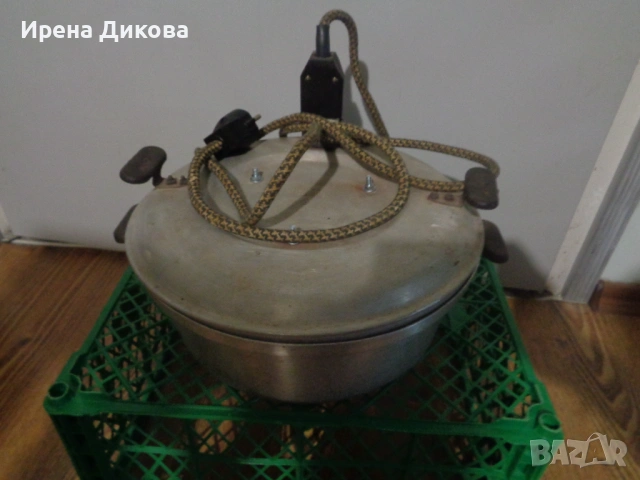 Продавам ретро електрическа тенджера