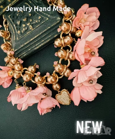 Нежно и романтично колие "Цветна нощ"