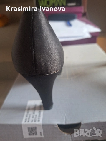 нови обувки Мегияс от сатен , снимка 5 - Дамски обувки на ток - 54160891
