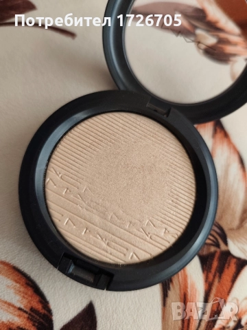 Хайлатър пудра MAC, снимка 3 - Козметика за лице - 52185527