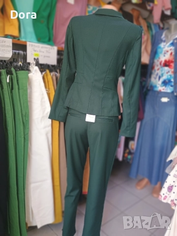 дамски костюм, снимка 2 - Костюми - 52199245