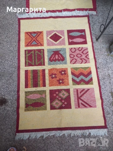 Малки килимчета тип чипровски , снимка 2 - Килими - 50962455