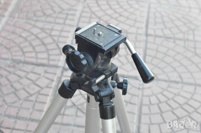 Трипод за фотоапарати и видеокамери Hitachi VK-CS 57, снимка 12 - Чанти, стативи, аксесоари - 53111801